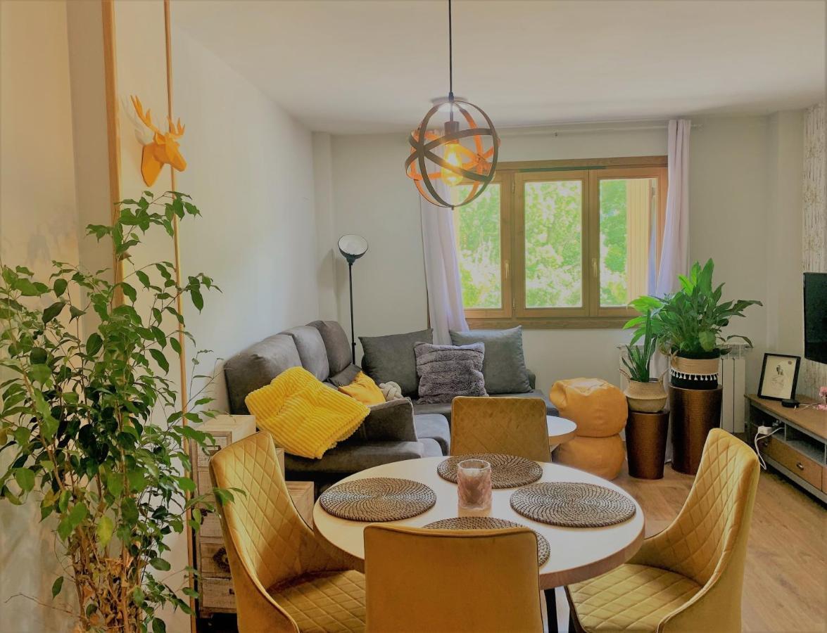 Apartamento Ibon Apartment เบนาสเก ภายนอก รูปภาพ